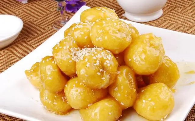 bá sī xiāng jiāo 拔 丝 香 蕉